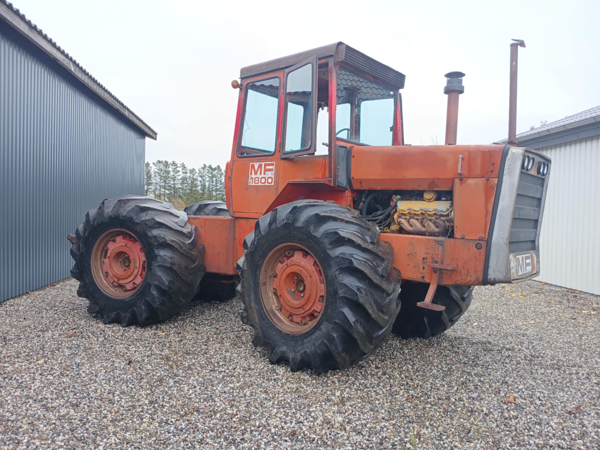 Massey Ferguson 1800